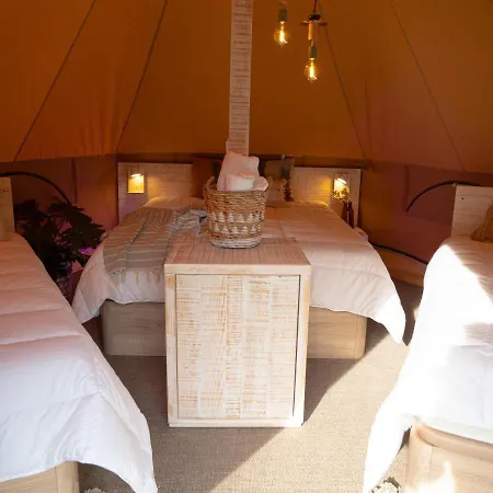 Οργανωμένο κάμπινγκ Glamping *