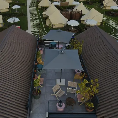 Glamping *